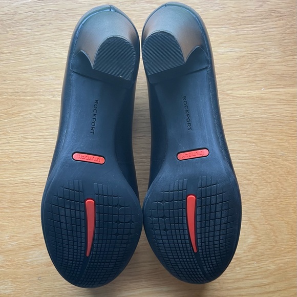 ROCKPORT WOMEN'S TOTAL MOTION MID PUMP - Picture 6 of 6